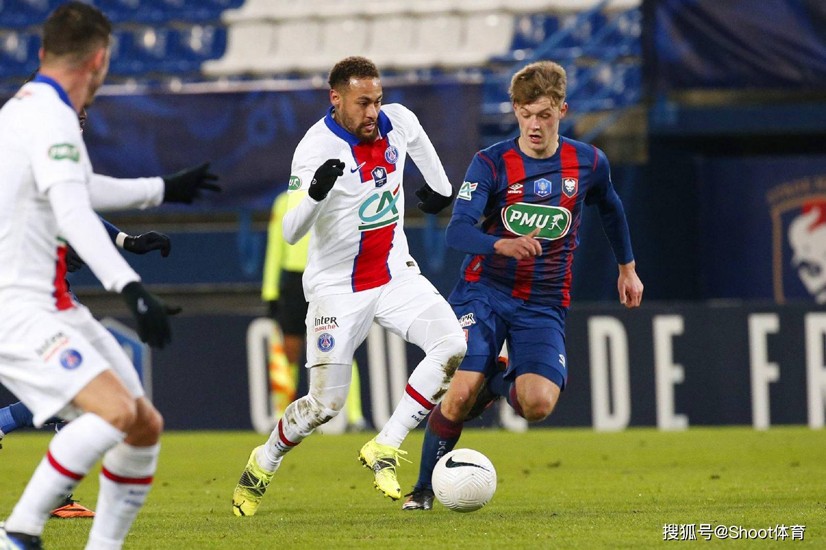 Uzi焦点对战，内马尔与80激战日本队分钟，锐不可当胜负难料！热度持续攀升(内马尔被女子要求抽自己的画面)-九游娱乐官方